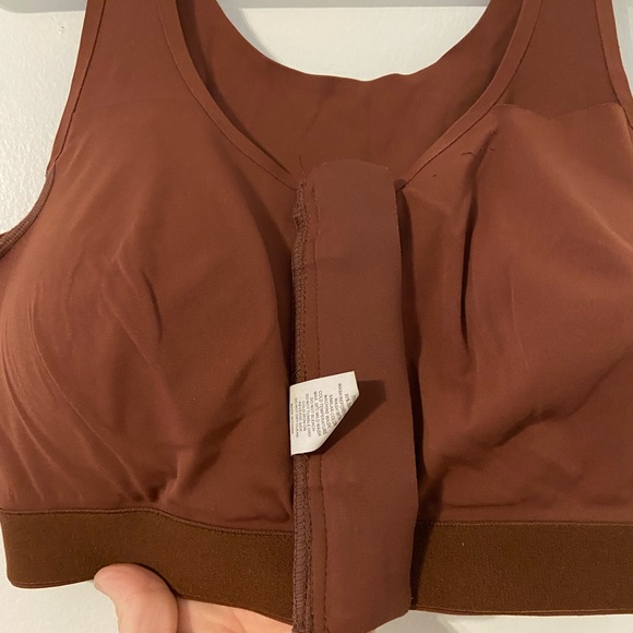 Zyia zip sports bra - Picture 4 of 7